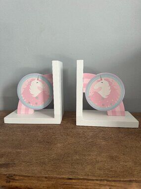 Pastel Rainbow & Unicorn Wood Bookends - Glitter Detail - Set of 2